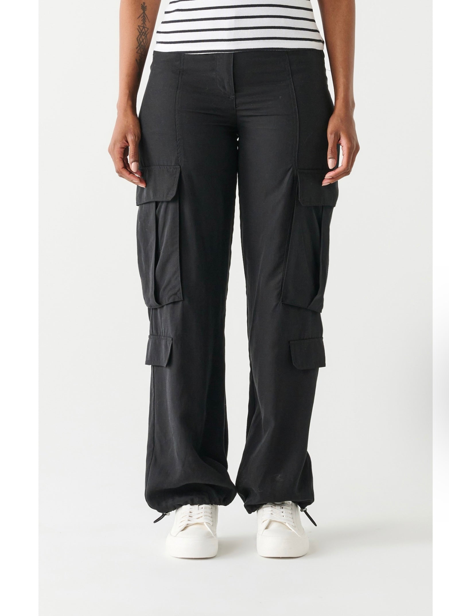 Parachute Cargo Pant – LaBelle Boutique 1984